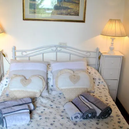 Corte Antica Canossa Del 1600 Bed & Breakfast *