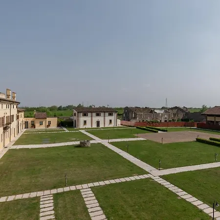 Corte Antica Canossa Del 1600 Verona