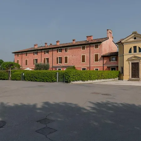 住宿加早餐酒店 Corte Antica Canossa Del 1600